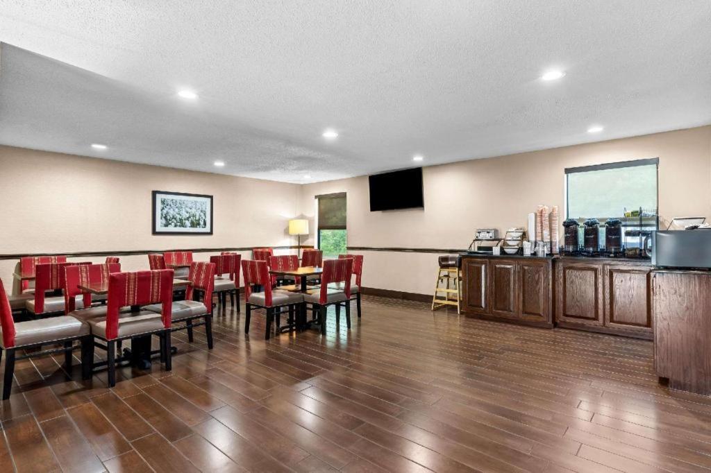 Comfort Inn Clinton Eksteriør bilde