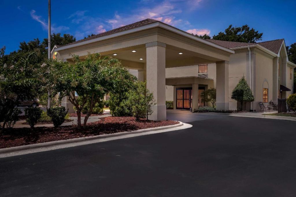 Comfort Inn Clinton Eksteriør bilde